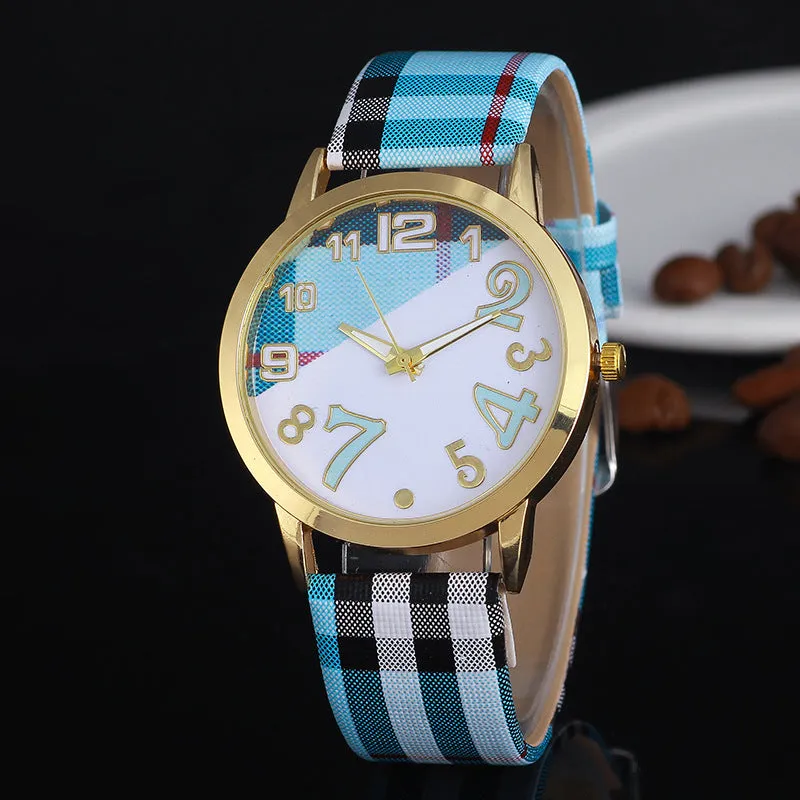 Casual Women's Quartz Wrist watches Leather Women's Bracelet