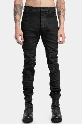 Curved legs slim fit jeans