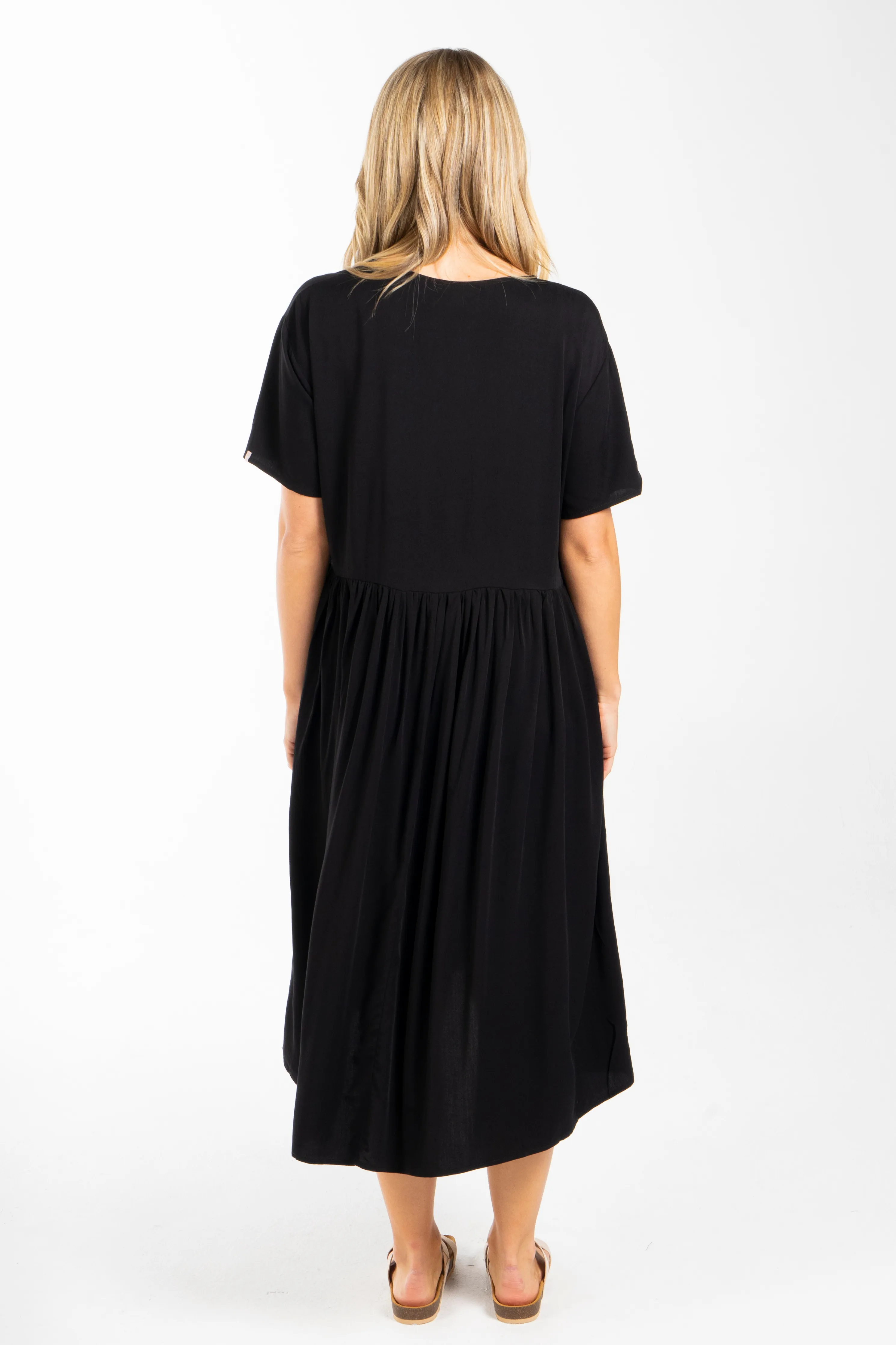 FINAL SALE Wander Dress in Black