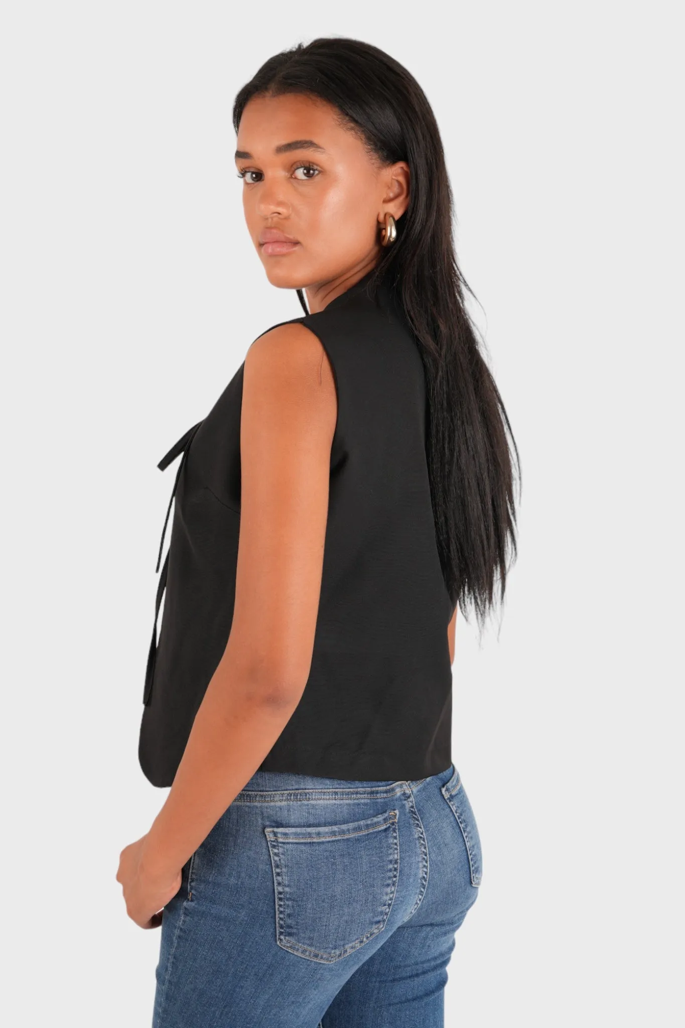 "Elle" top black