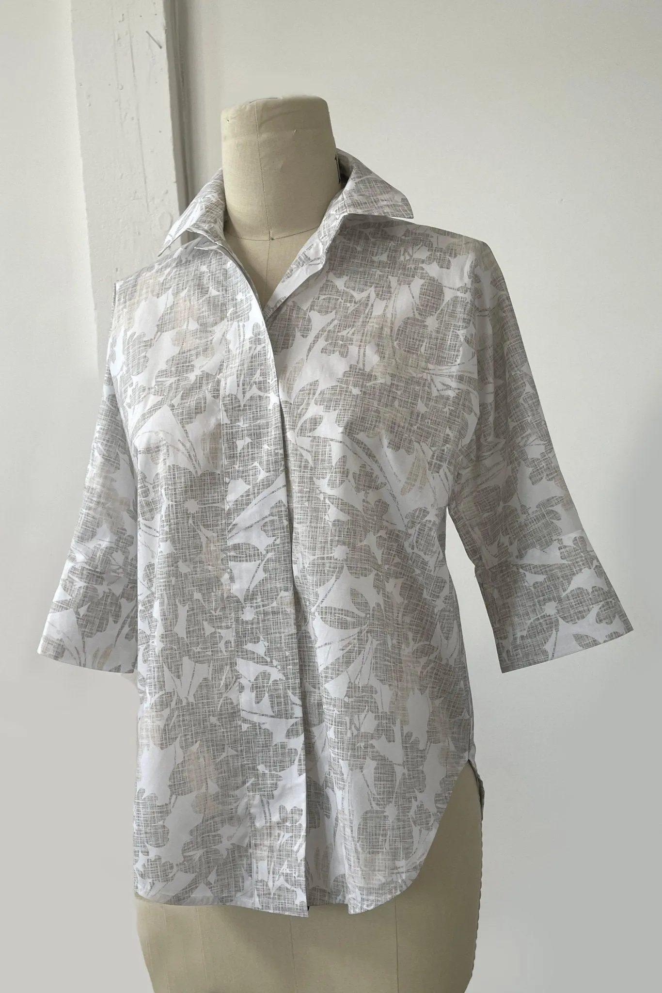 SAHANA DOLMAN SHIRT IN ITALIAN COTTON GREY FLORAL