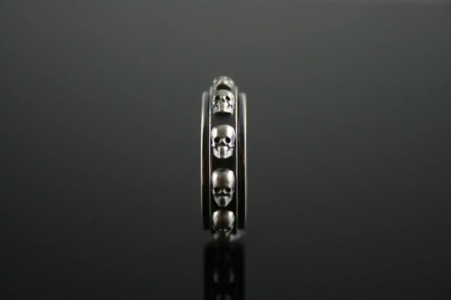 Vintage Skull Spinner Ring in STERLING SILVER-UDINC0315